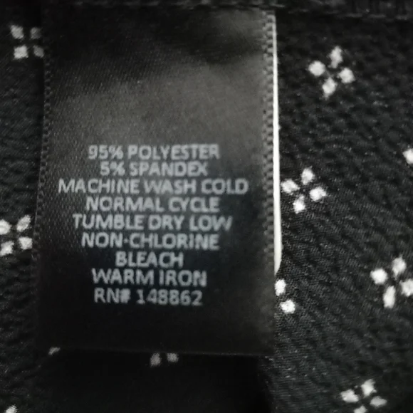 Torrid 2X V-Neck Crocheted Trim Sleeveless Tunic Top Plus - Picture 14 of 15